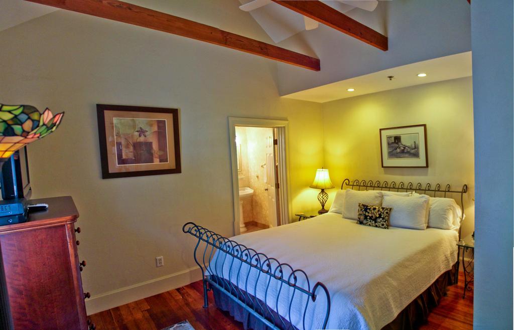 Night Swan Intracoastal Bed & Breakfast New Smyrna Beach Luaran gambar
